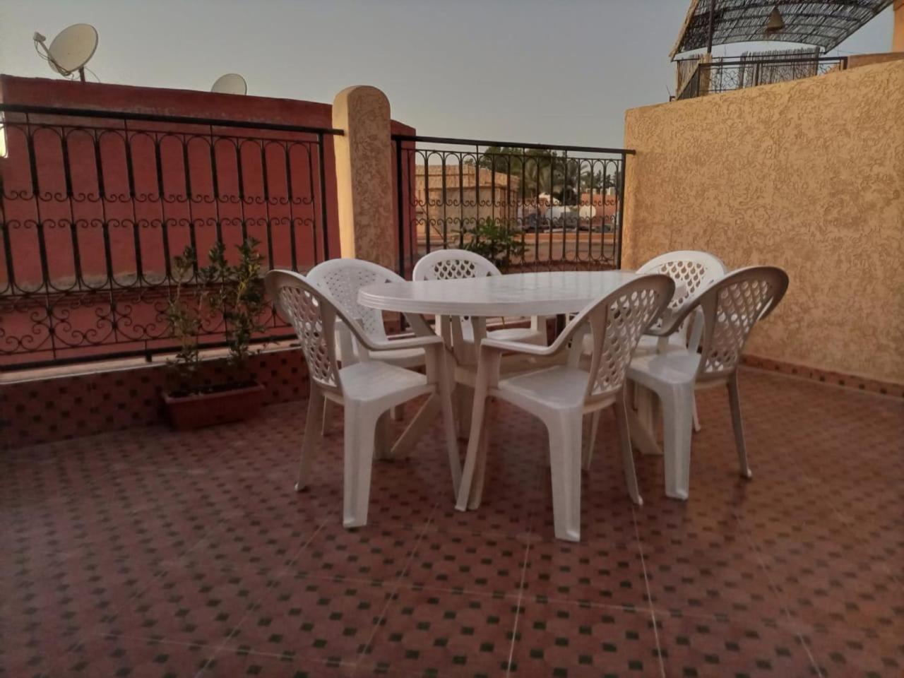 Riad Al Nakhil Marrakesh Exterior photo